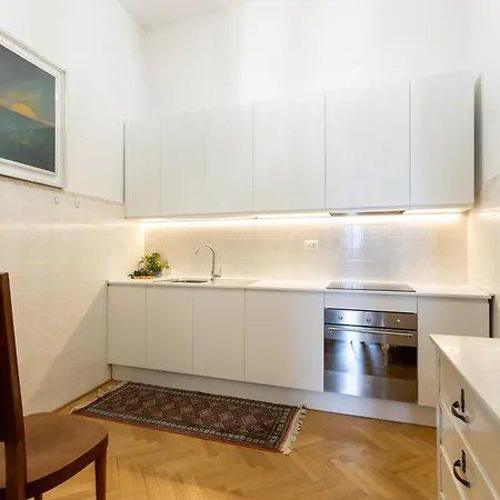 Della Dama Vicino Appartement *